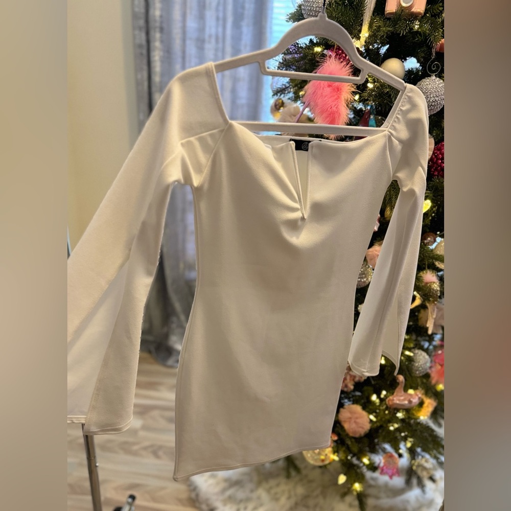 White V Neck Off the Shoulder Mini Dress